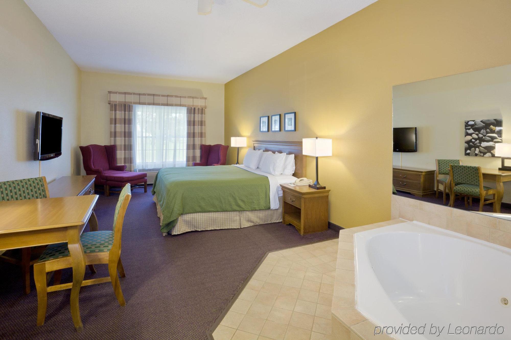 Country Inn & Suites By Radisson, Salina, Ks חדר תמונה